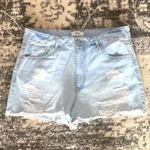 High rise. Forever 21 distressed denim shorts.